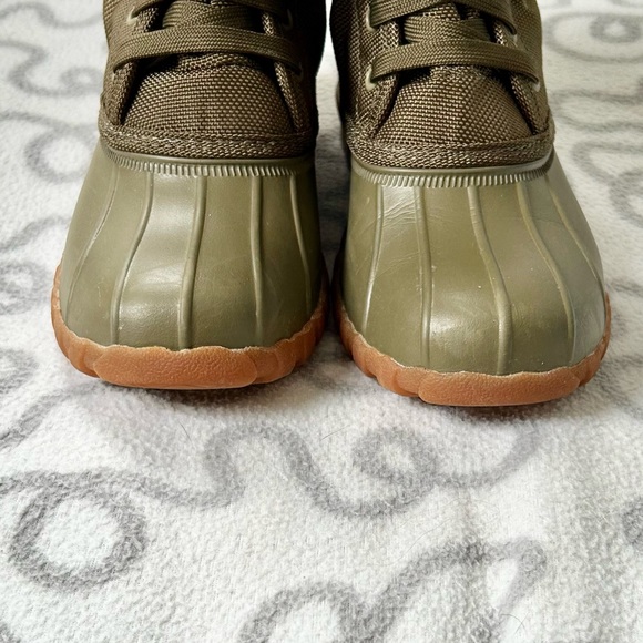 Native Jimmy duck rain/winter boots - Hunter green, women size 5.5 men size 4 - Picture 3 of 6